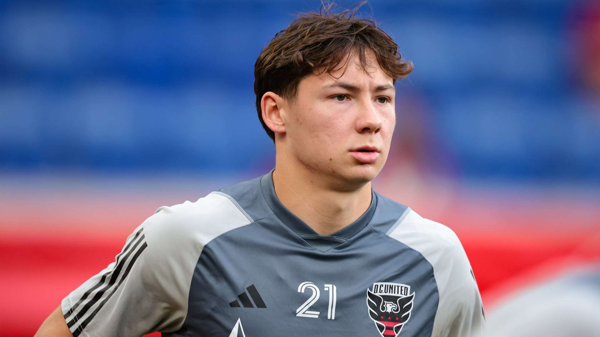 同构成了尤 同构成了尤