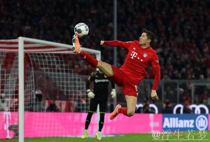 费尔明助攻头球 莱万凌空勾射破门