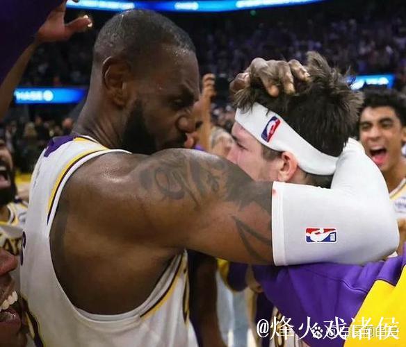 浓眉36+15+8里夫斯26+16 国王遭湖人四杀6连败